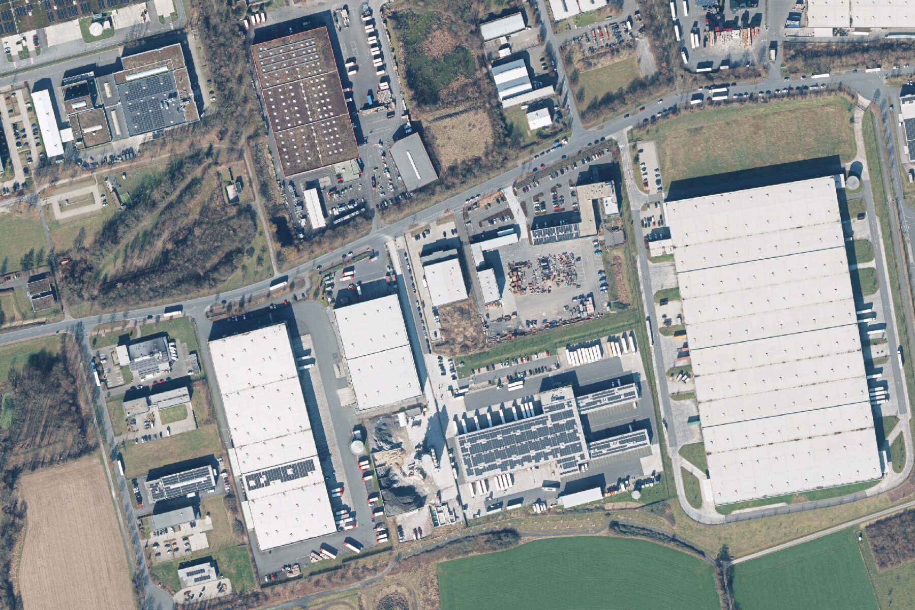 Amtliches Luftbild einer Industrieanlage, Ausschnitt